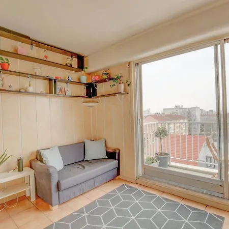 Elegant Au Pre-saint-gervais Apartment